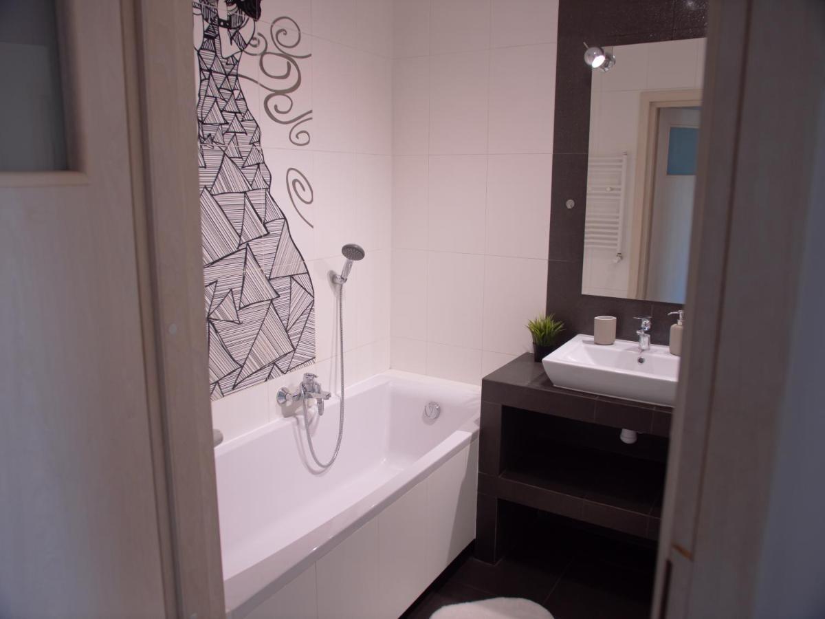 Sdh 2 Radzymin Comfortable Apartment Near Warsaw Екстер'єр фото