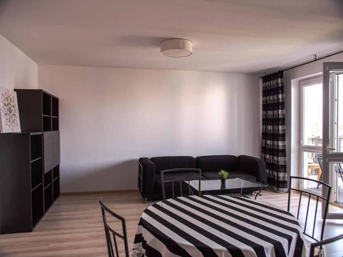 Sdh 2 Radzymin Comfortable Apartment Near Warsaw Екстер'єр фото